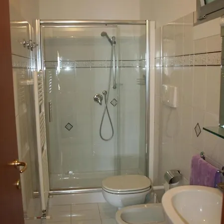 Sehr Gepflegt Eingerichtete Mit Herrlicher Meerblickterrasse Apartment